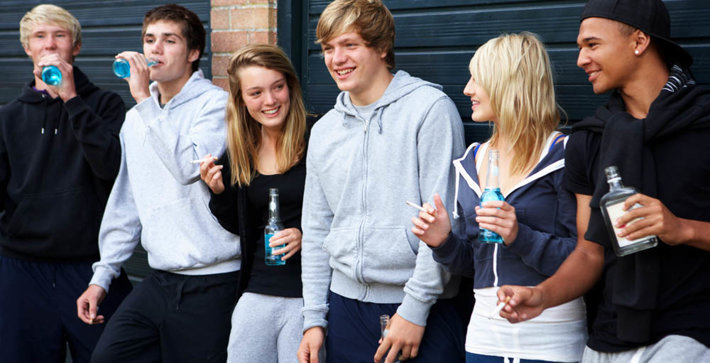 teens drinking alcohol 